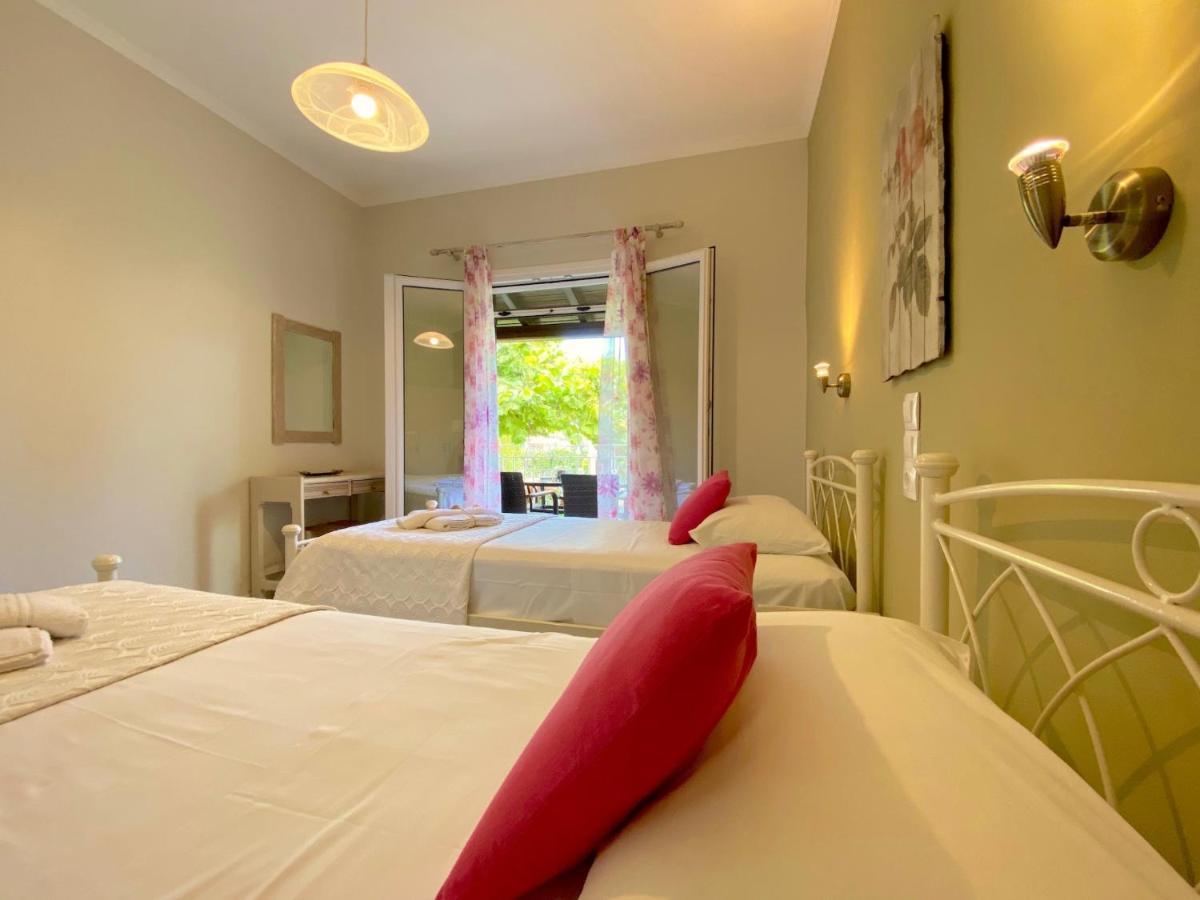 Asteraki Beach House By Dadovillas أخارافي المظهر الخارجي الصورة