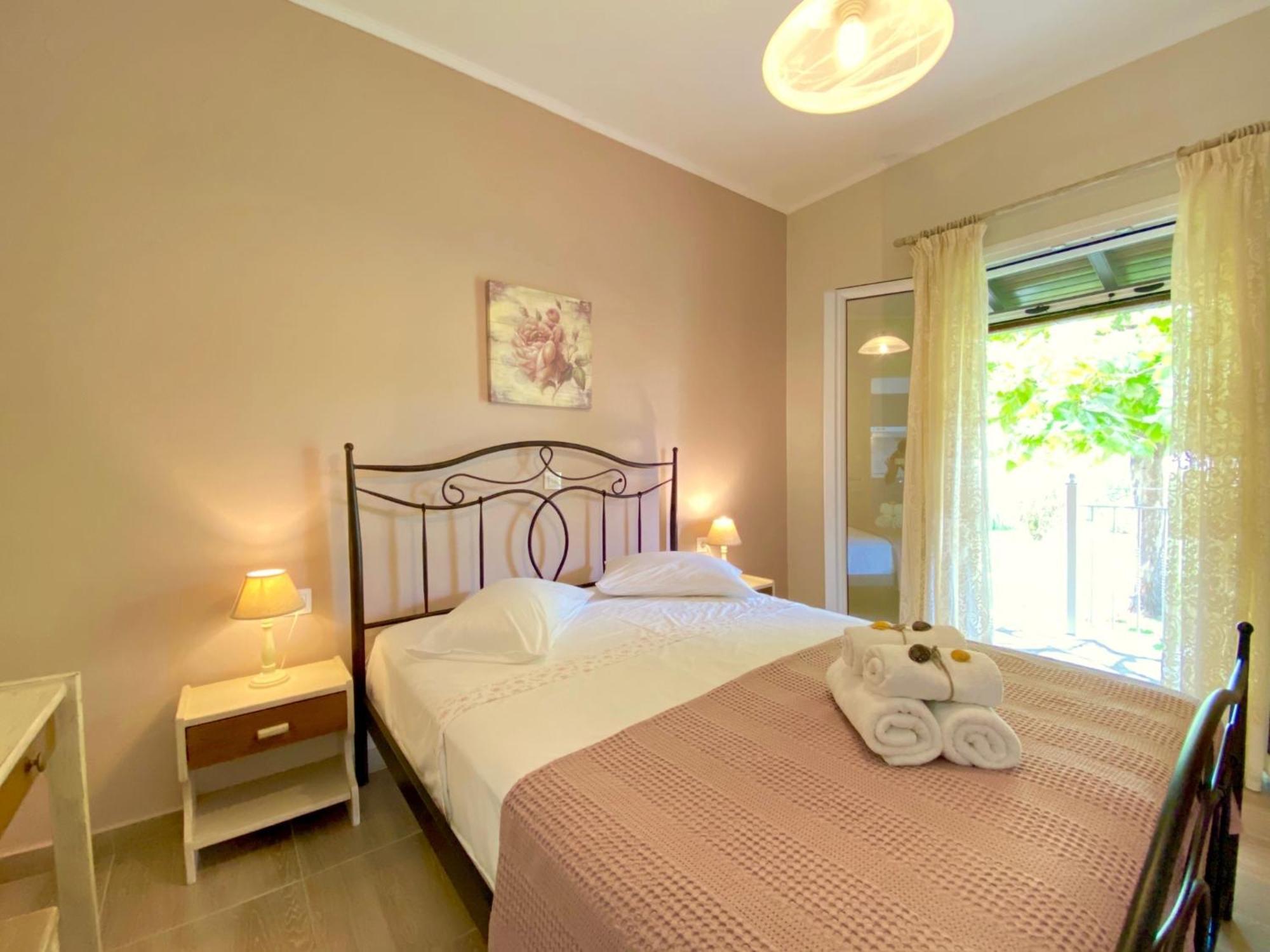 Asteraki Beach House By Dadovillas أخارافي المظهر الخارجي الصورة
