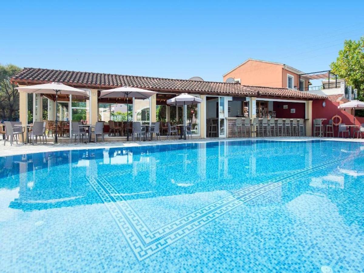 Asteraki Beach House By Dadovillas أخارافي المظهر الخارجي الصورة