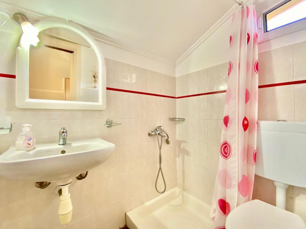 Asteraki Beach House By Dadovillas أخارافي المظهر الخارجي الصورة